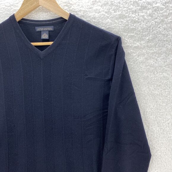 Banana Republic Sweater Mens Large Blue Fine Italian Merino Wool Preppy V-Neck - Picture 3 of 16